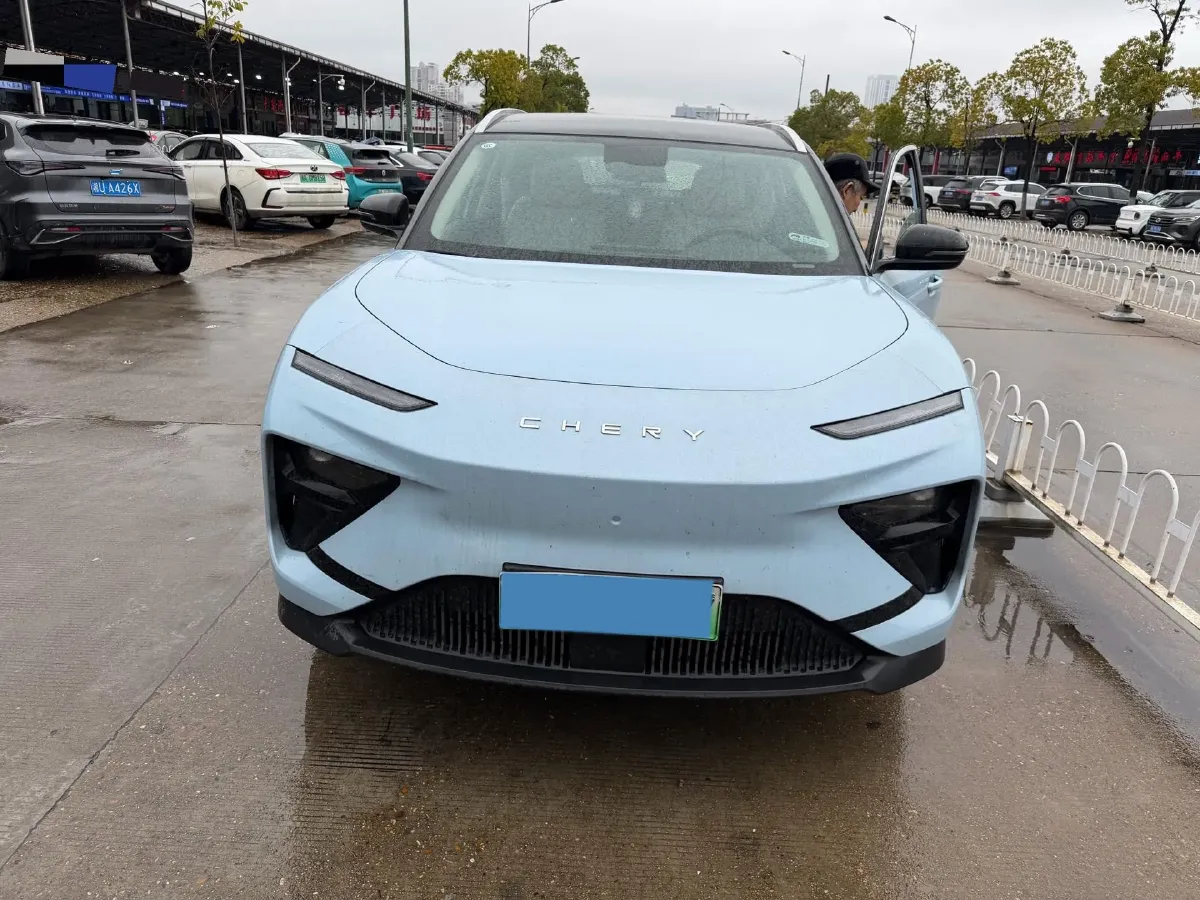 2023 Chery EV eQ7 BEV 67.12KWH,autocango,china used car exporter,china ev exporter,chinese used car exporter,chinese used ev exporter