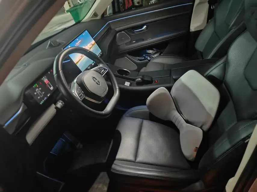 2022 JMC YuHu 7 2.0T 141HP L4 8AT,autocango,china used car exporter,china ev exporter,chinese used car exporter,chinese used ev exporter