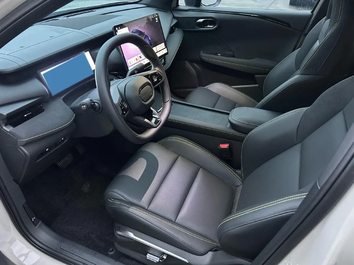 2025 LYNK&CO 06 1.5T 181HP L4 7DCT,autocango,china used car exporter,china ev exporter,chinese used car exporter,chinese used ev exporter