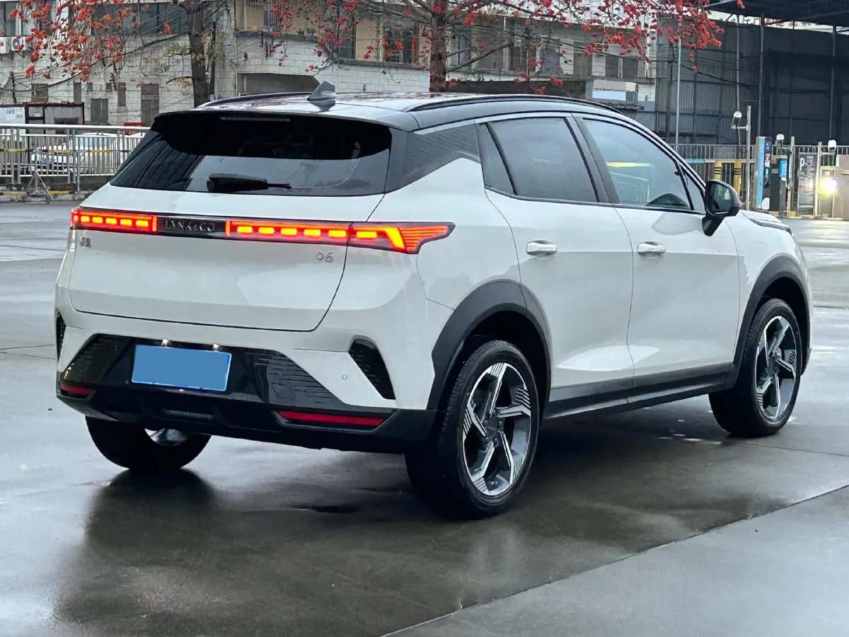 2025 LYNK&CO 06 1.5T 181HP L4 7DCT,autocango,china used car exporter,china ev exporter,chinese used car exporter,chinese used ev exporter