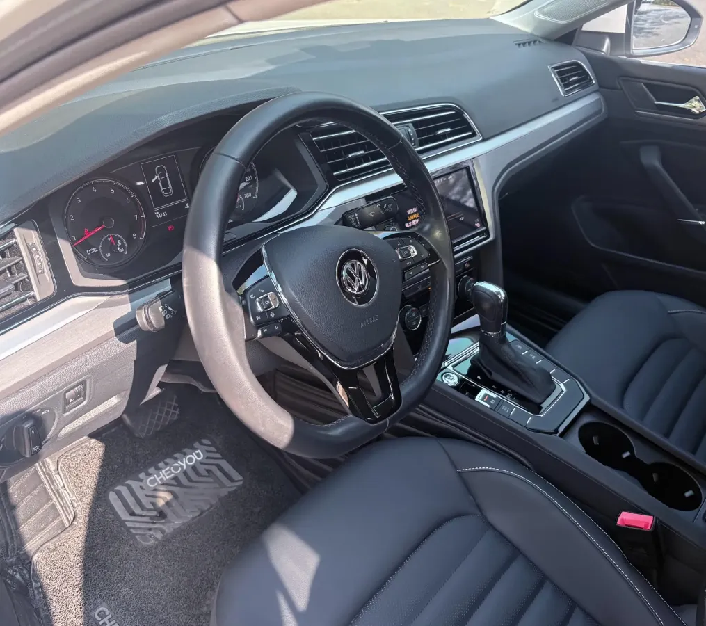 2019 Volkswagen Passat 1.4T 150HP L4 7DCT,autocango,china used car exporter,china ev exporter,chinese used car exporter,chinese used ev exporter