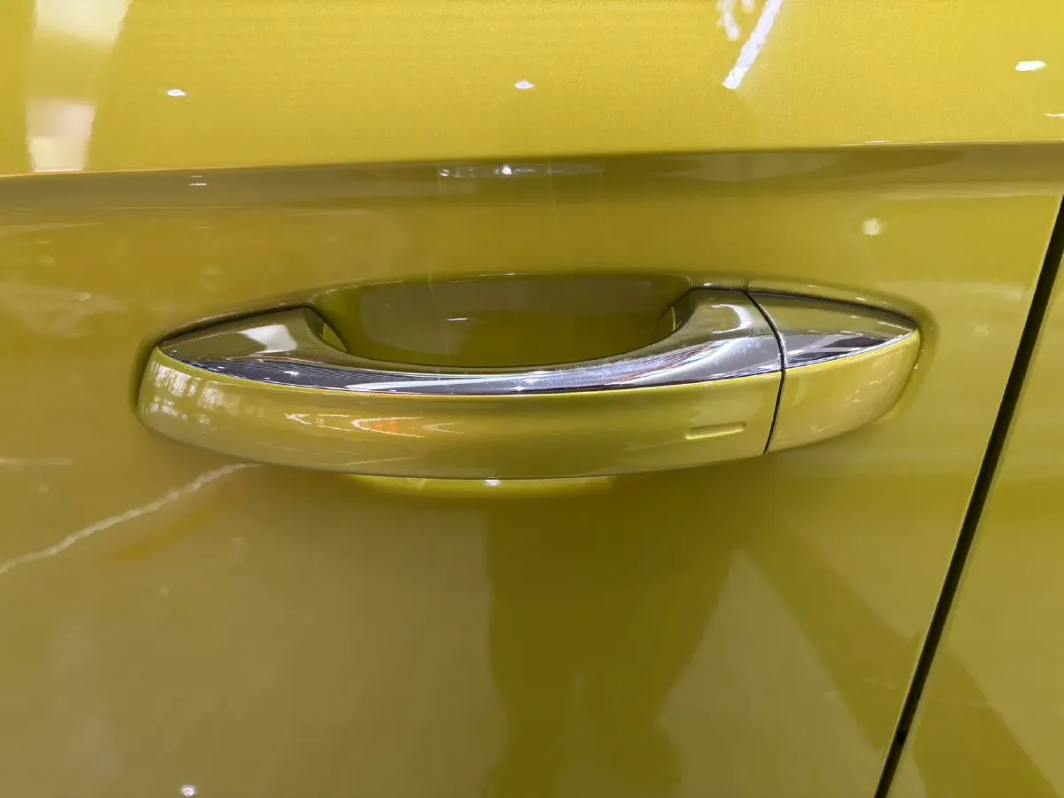 2023 Volkswagen T-Roc 1.5T 160HP L4 7DCT,autocango,china used car exporter,china ev exporter,chinese used car exporter,chinese used ev exporter