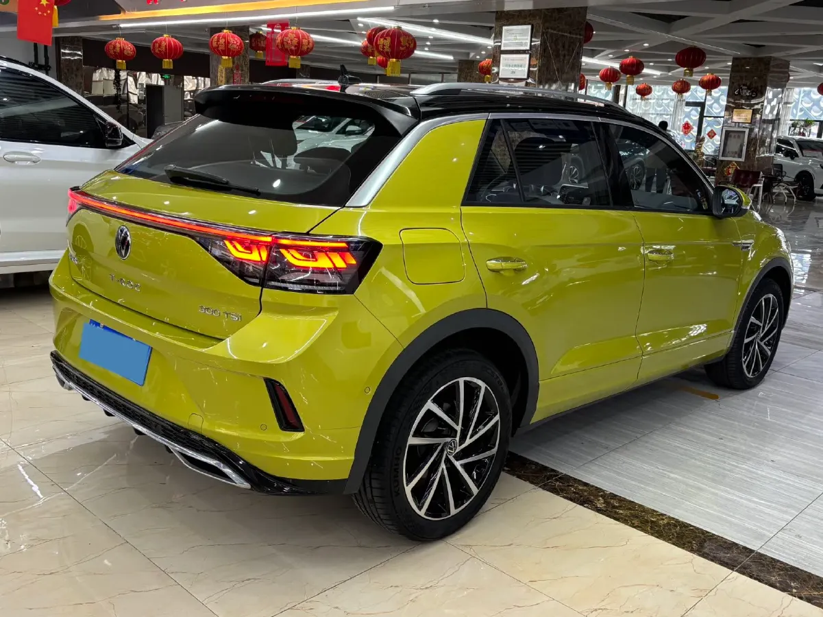 2023 Volkswagen T-Roc 1.5T 160HP L4 7DCT,autocango,china used car exporter,china ev exporter,chinese used car exporter,chinese used ev exporter