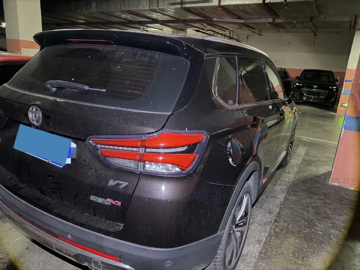 2018 Brilliance Auto V7 1.6T 204HP L4 7DCT,autocango,china used car exporter,china ev exporter,chinese used car exporter,chinese used ev exporter