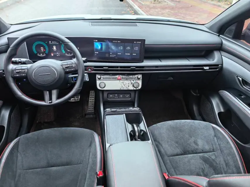 2025 MAXUS XinTu V70 2.0T 150HP L4 9AT,autocango,china used car exporter,china ev exporter,chinese used car exporter,chinese used ev exporter