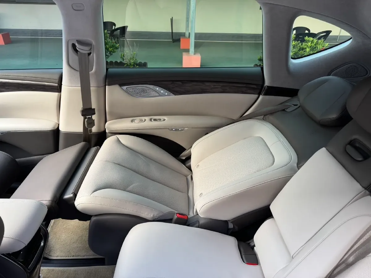 2024 IM LS7 BEV 90KWH,autocango,china used car exporter,china ev exporter,chinese used car exporter,chinese used ev exporter