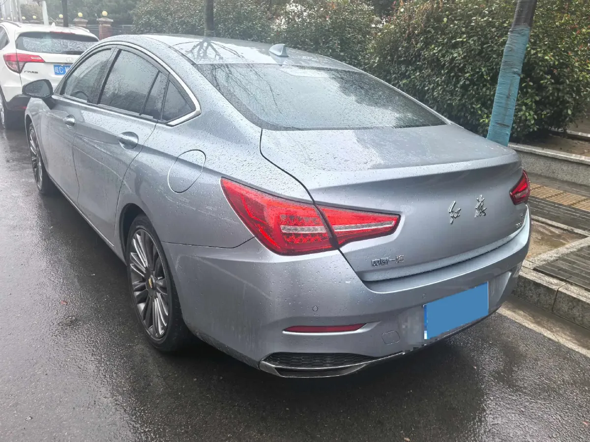 2020 HongQi H5 1.5T 169HP L4 7DCT,autocango,china used car exporter,china ev exporter,chinese used car exporter,chinese used ev exporter