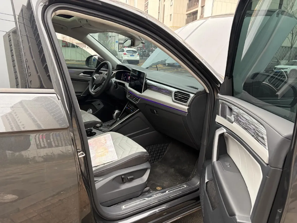 2024 Volkswagen Tayron 2.0T 220HP L4 7DCT,autocango,china used car exporter,china ev exporter,chinese used car exporter,chinese used ev exporter