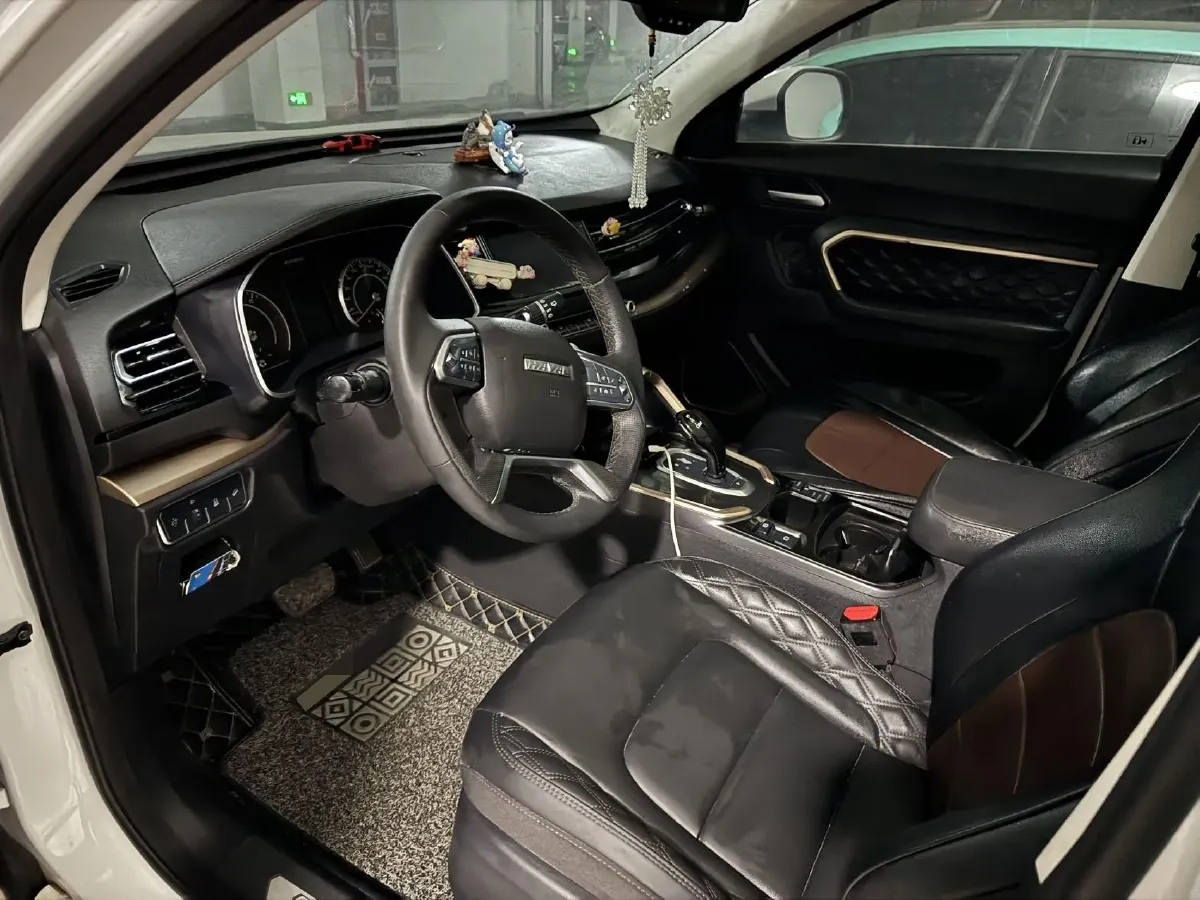 2021 Haval H6 1.5T 150HP L4 7DCT,autocango,china used car exporter,china ev exporter,chinese used car exporter,chinese used ev exporter