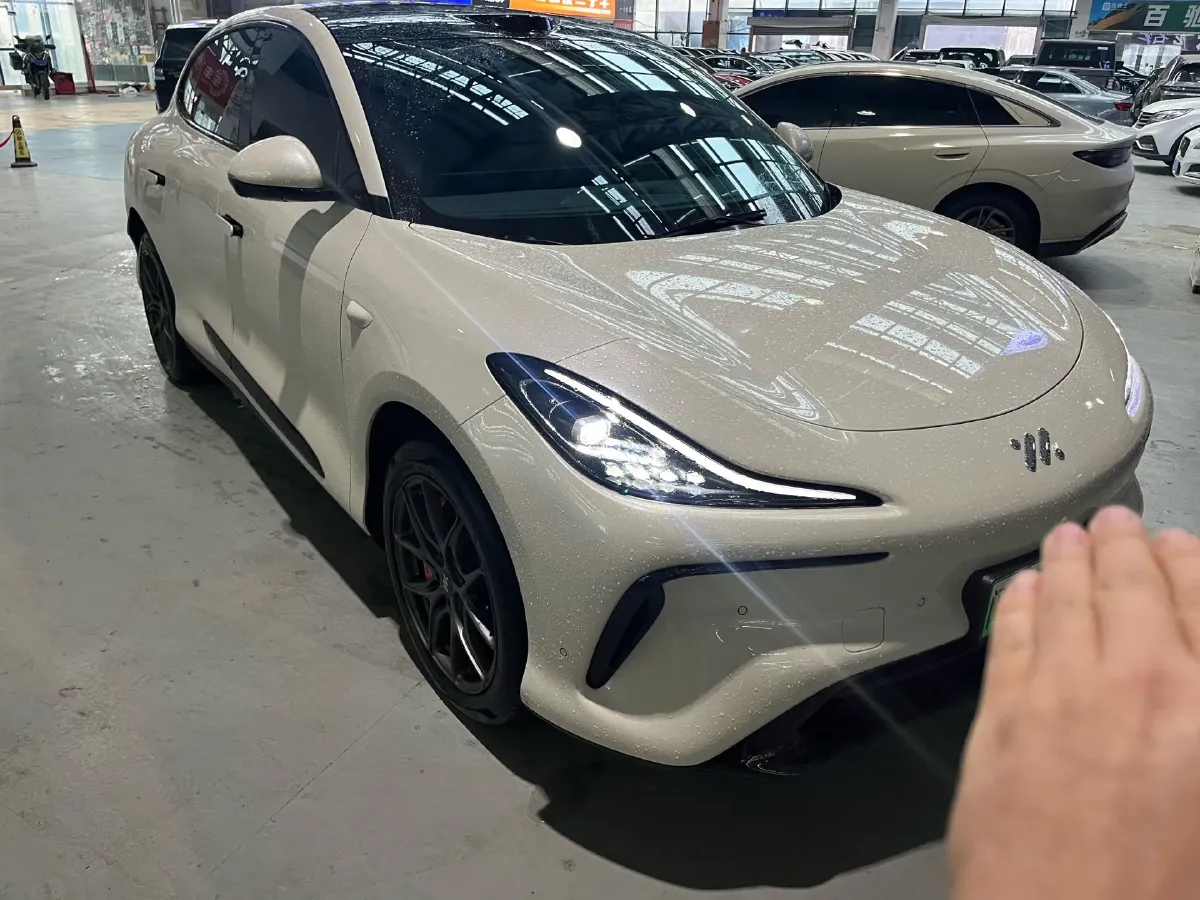 2023 IM LS6 BEV 71KWH,autocango,china used car exporter,china ev exporter,chinese used car exporter,chinese used ev exporter