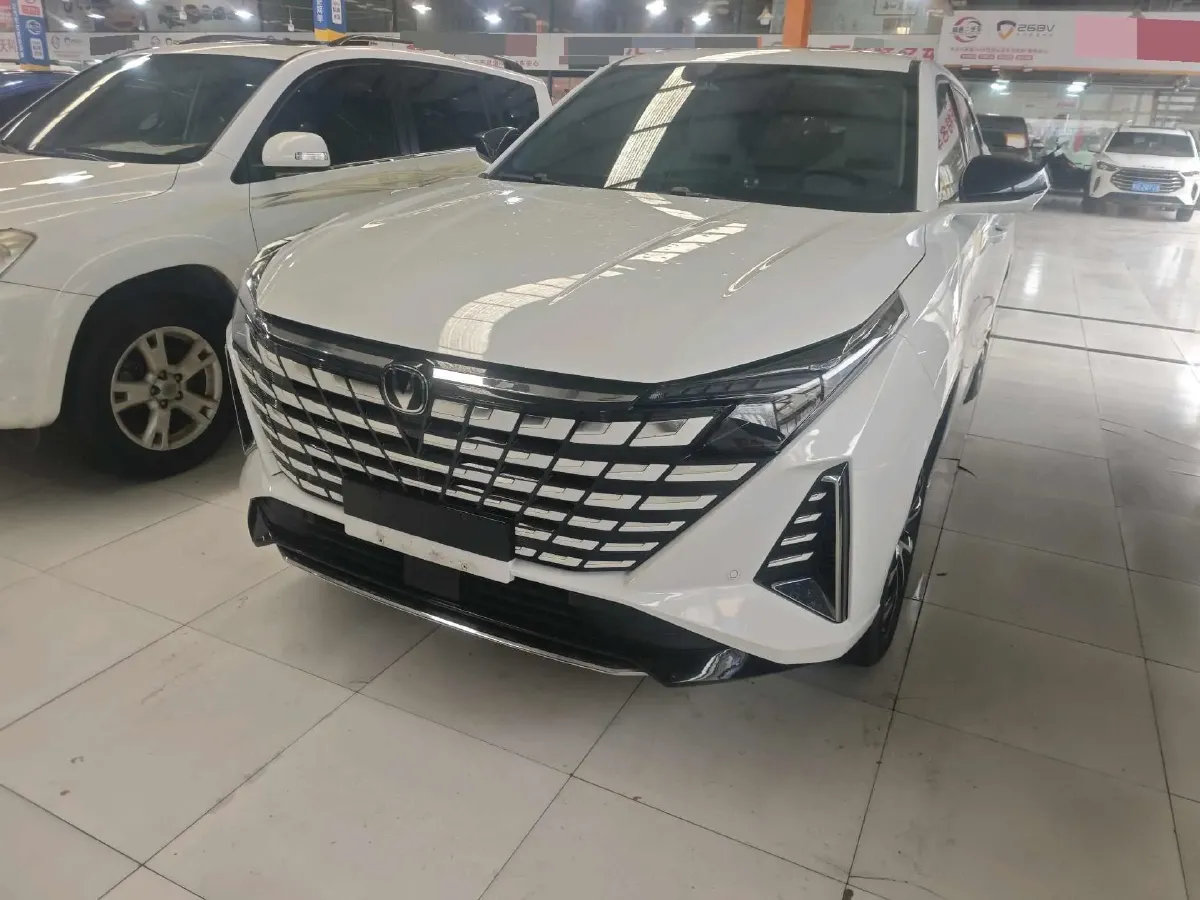 2024 ChangAn UNI-Z 1.5L 98HP L4 E-CVT PHEV 18.4KWH,autocango,china used car exporter,china ev exporter,chinese used car exporter,chinese used ev exporter