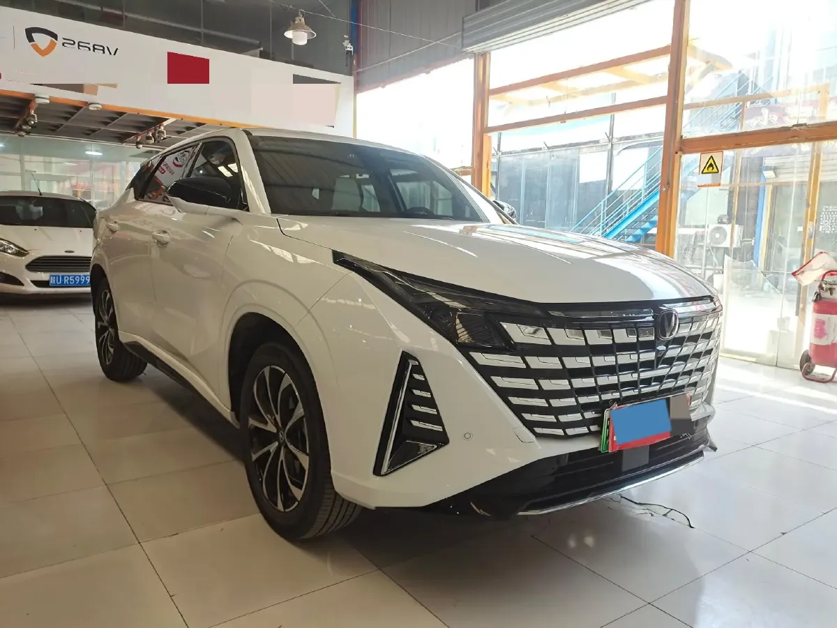 2024 ChangAn UNI-Z 1.5L 98HP L4 E-CVT PHEV 18.4KWH,autocango,china used car exporter,china ev exporter,chinese used car exporter,chinese used ev exporter