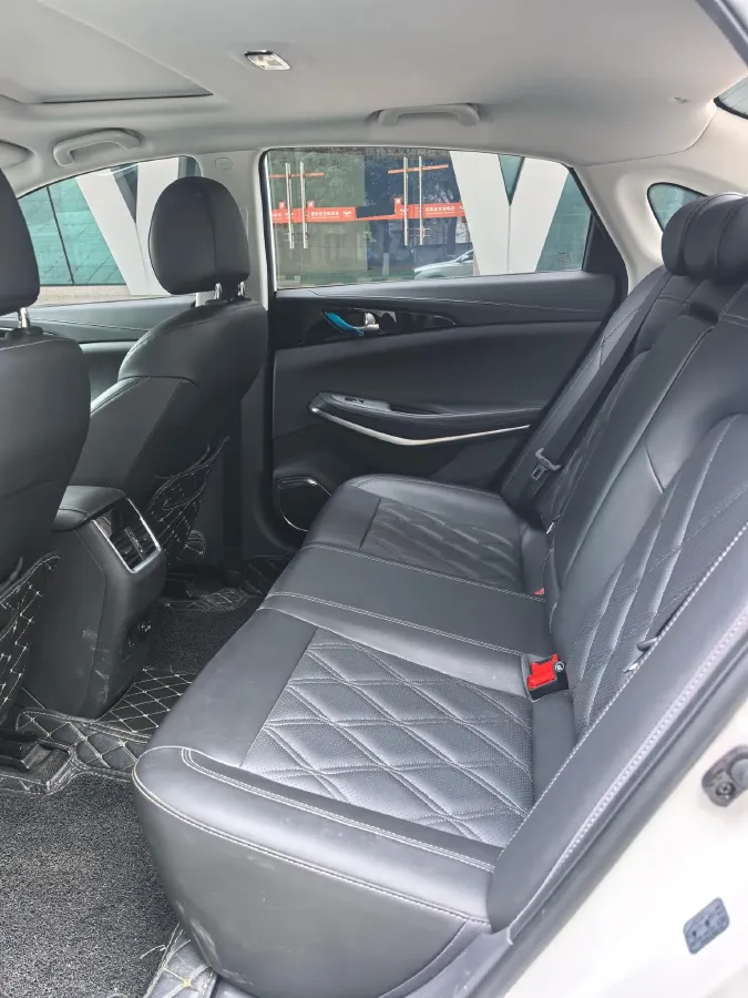 2022 ChangAn Raeton CC 1.5T 188HP L4 7DCT,autocango,china used car exporter,china ev exporter,chinese used car exporter,chinese used ev exporter