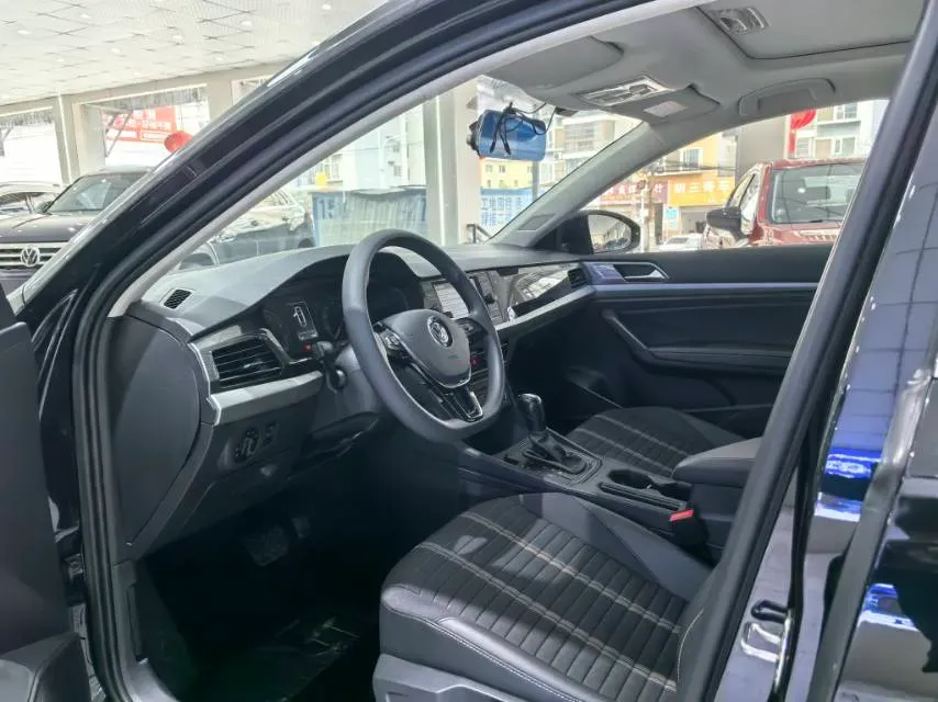 2021 Volkswagen Lavida 1.5L 113HP L4 6AT,autocango,china used car exporter,china ev exporter,chinese used car exporter,chinese used ev exporter