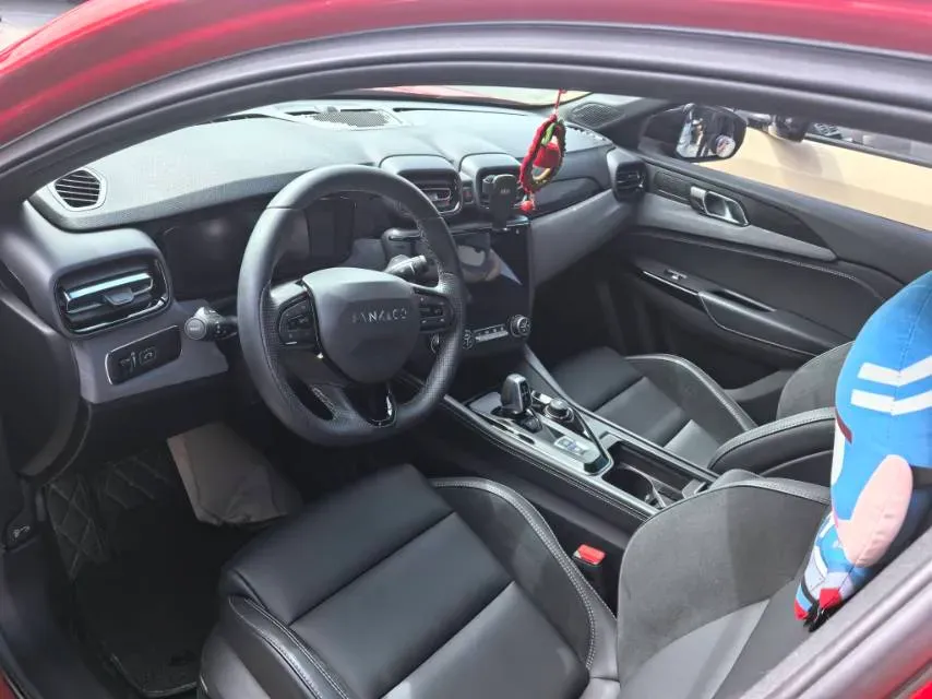 2022 LYNK&CO 03 2.0T 190HP L4 7DCT,autocango,china used car exporter,china ev exporter,chinese used car exporter,chinese used ev exporter