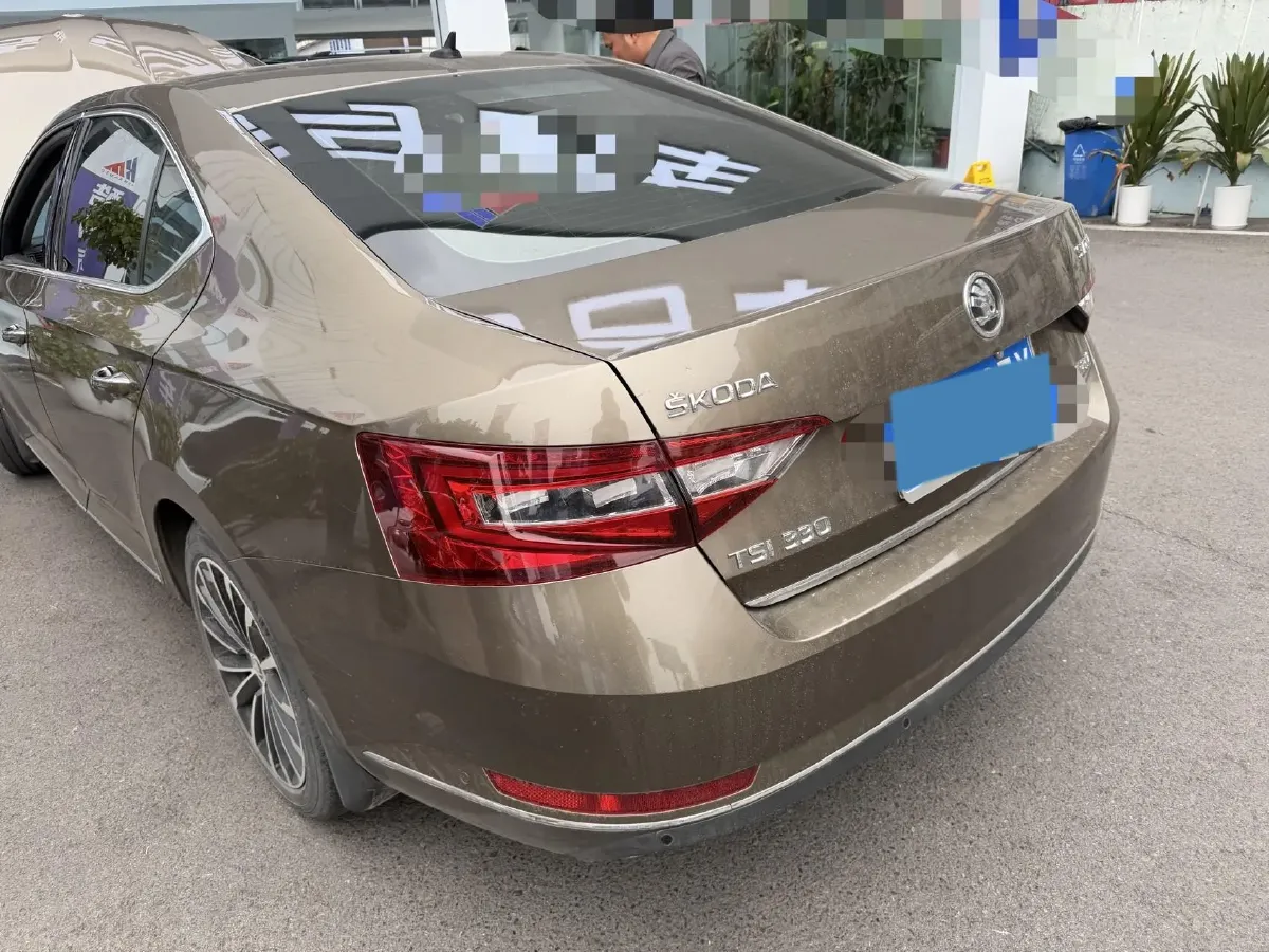 2018 Skoda Kodiak 1.8T 180HP L4 7DCT,autocango,china used car exporter,china ev exporter,chinese used car exporter,chinese used ev exporter