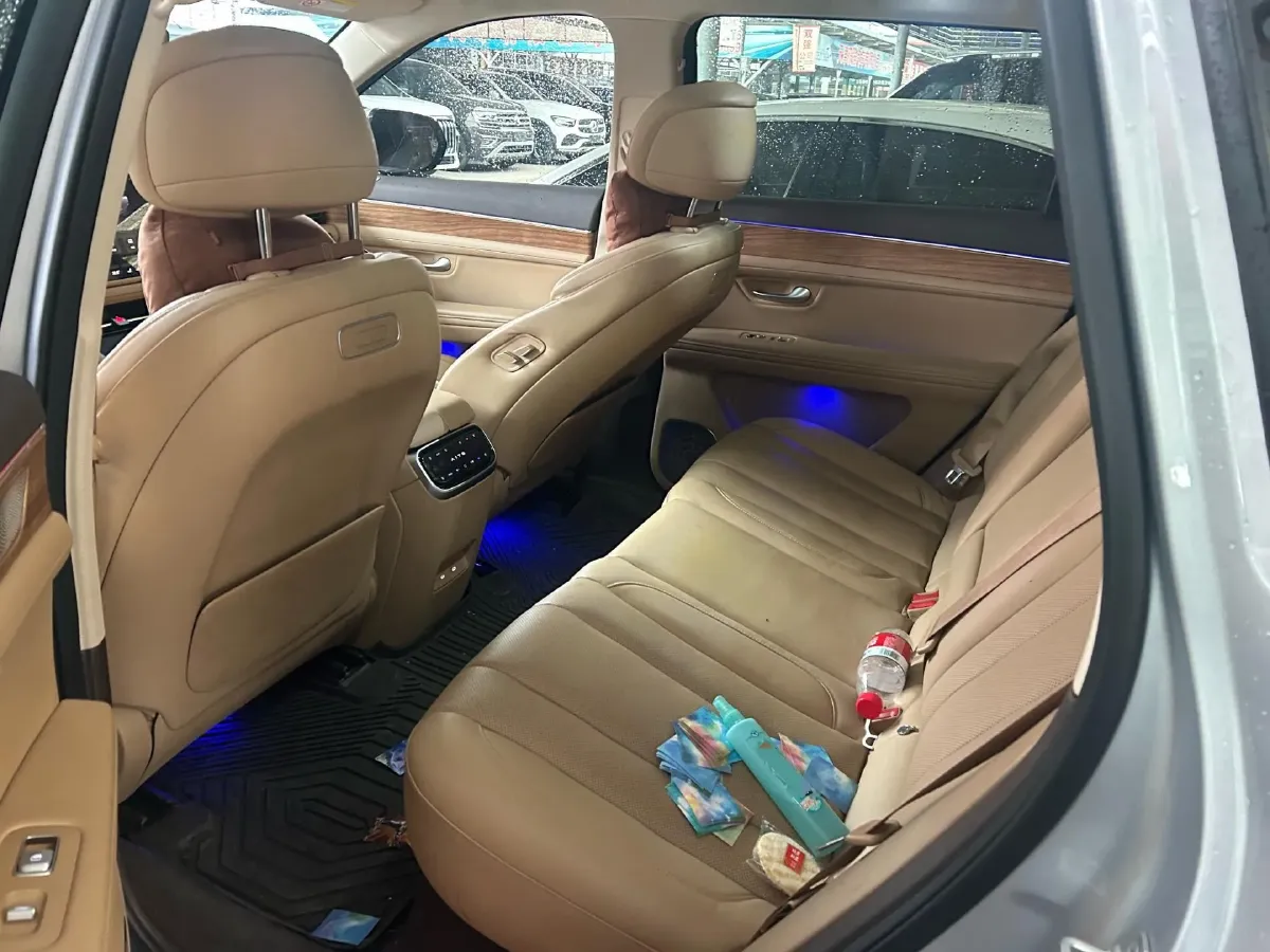 2024 AITO AITO M7 1.5T 152HP L4 REEV 40KWH,autocango,china used car exporter,china ev exporter,chinese used car exporter,chinese used ev exporter