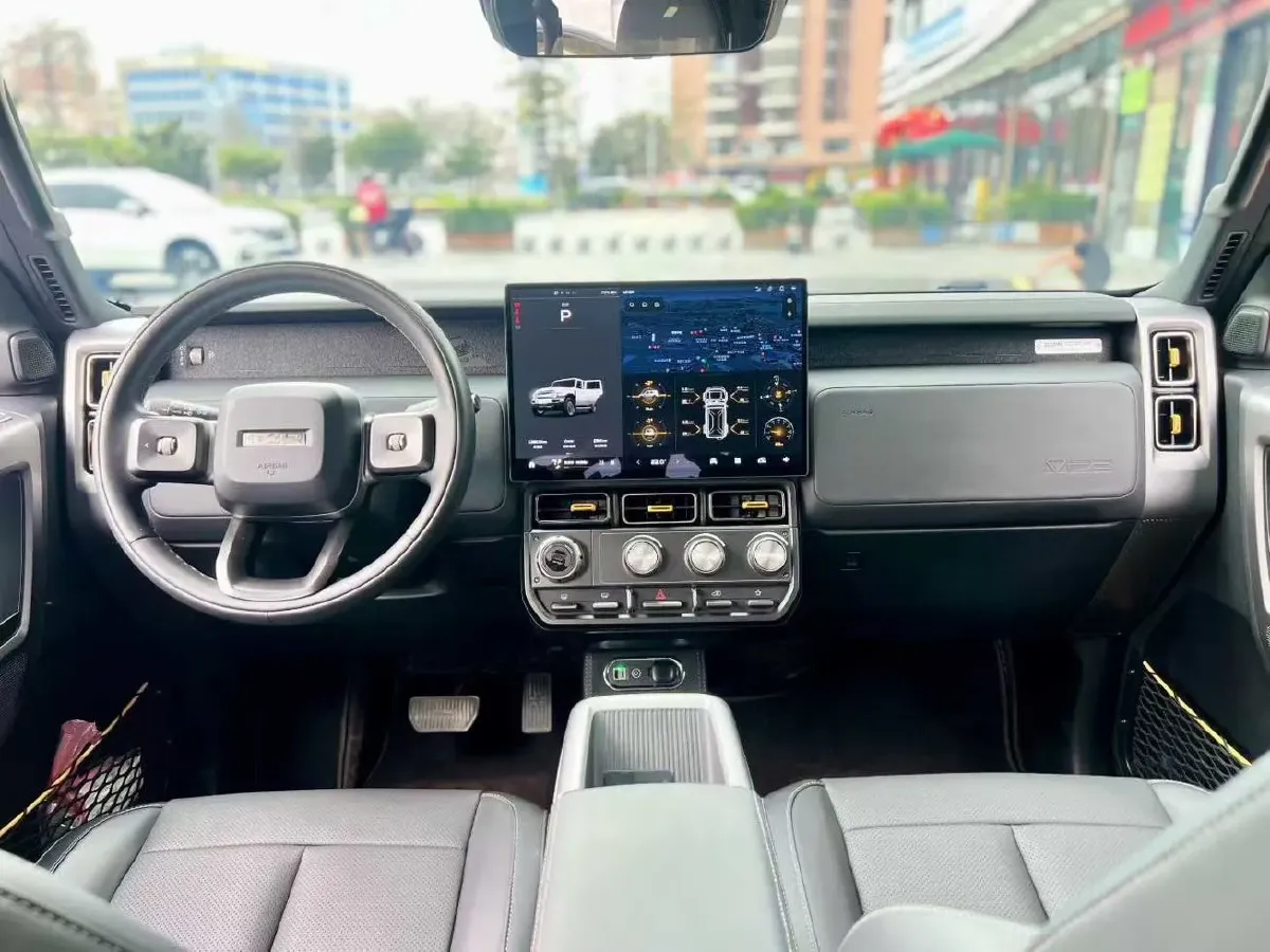 2025 Yufeng Auto Golden Warehouse BEV,autocango,china used car exporter,china ev exporter,chinese used car exporter,chinese used ev exporter