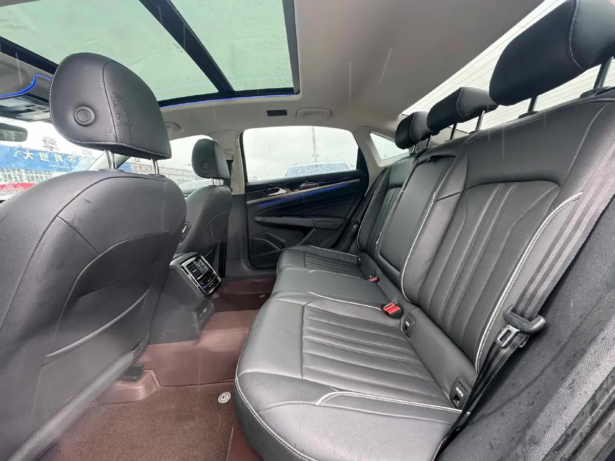 2023 Volkswagen Passat 2.0T 186HP L4 7DCT,autocango,china used car exporter,china ev exporter,chinese used car exporter,chinese used ev exporter