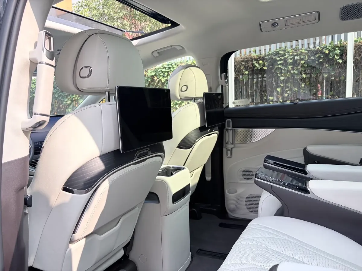 2025 Denza D9 1.5T 156HP L4 E-CVT PHEV 40KWH,autocango,china used car exporter,china ev exporter,chinese used car exporter,chinese used ev exporter