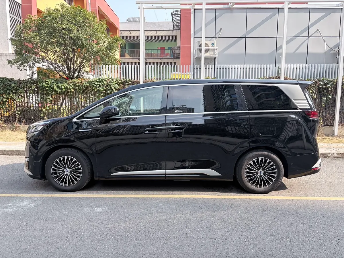 2025 Denza D9 1.5T 156HP L4 E-CVT PHEV 40KWH,autocango,china used car exporter,china ev exporter,chinese used car exporter,chinese used ev exporter