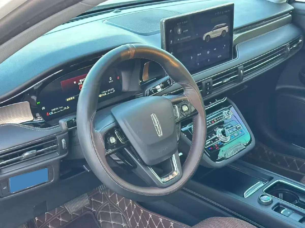 2023 Lincoln Corsair 2.0T 261HP L4 8AT,autocango,china used car exporter,china ev exporter,chinese used car exporter,chinese used ev exporter