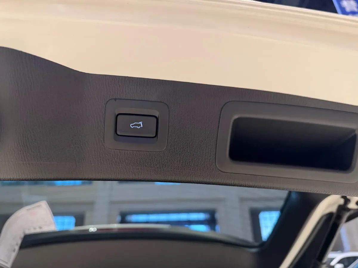 2022 MAXUS XinTu V90 2.0T 150HP L4 6AT,autocango,china used car exporter,china ev exporter,chinese used car exporter,chinese used ev exporter