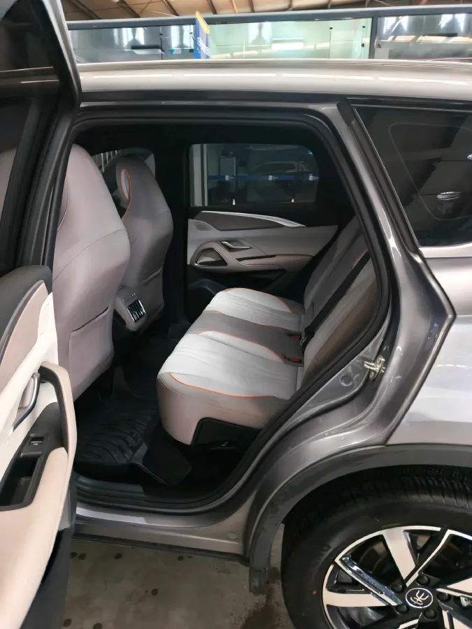 2024 BYD Song Pro 1.5L 110HP L4 E-CVT PHEV 12.9KWH,autocango,china used car exporter,china ev exporter,chinese used car exporter,chinese used ev exporter