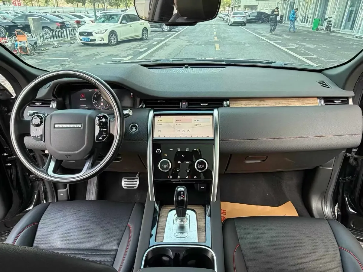 2020 Land Rover Discovery Sport 2.0T 249HP L4 9AT,autocango,china used car exporter,china ev exporter,chinese used car exporter,chinese used ev exporter