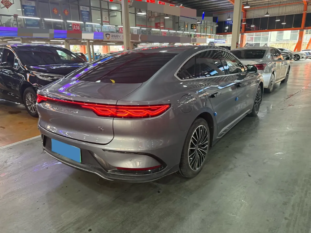 2022 Volkswagen Tiguan L 2.0T 186HP L4 7DCT,autocango,china used car exporter,china ev exporter,chinese used car exporter,chinese used ev exporter