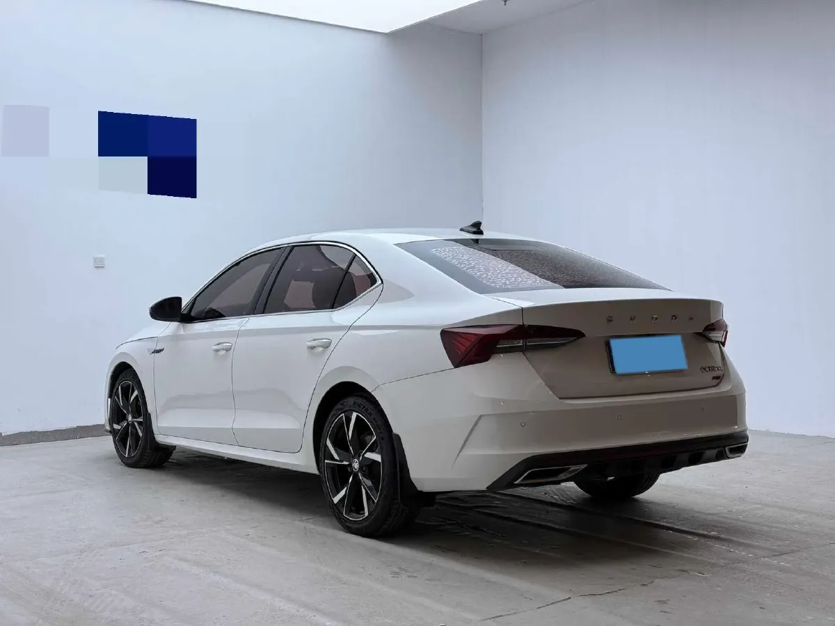 2021 Skoda Octavia 1.4T 150HP L4 7DCT,autocango,china used car exporter,china ev exporter,chinese used car exporter,chinese used ev exporter