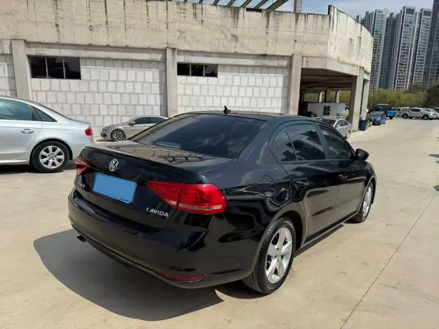 2017 Volkswagen Lavida 1.6L 110HP L4 6AT,autocango,china used car exporter,china ev exporter,chinese used car exporter,chinese used ev exporter