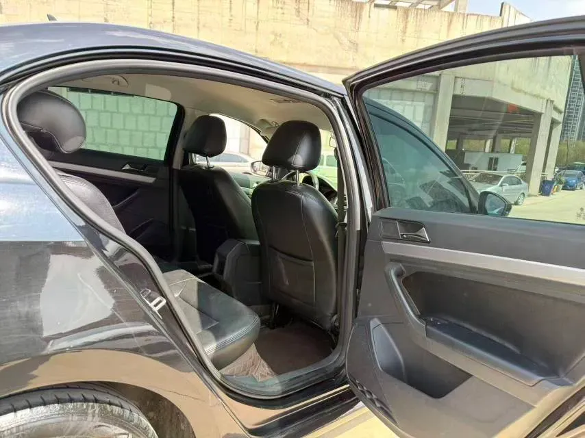 2017 Volkswagen Lavida 1.6L 110HP L4 6AT,autocango,china used car exporter,china ev exporter,chinese used car exporter,chinese used ev exporter