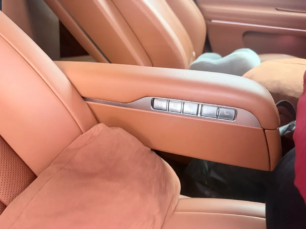 2024 HIMA AITO M9 1.5T 152HP L4 REEV 52KWH,autocango,china used car exporter,china ev exporter,chinese used car exporter,chinese used ev exporter