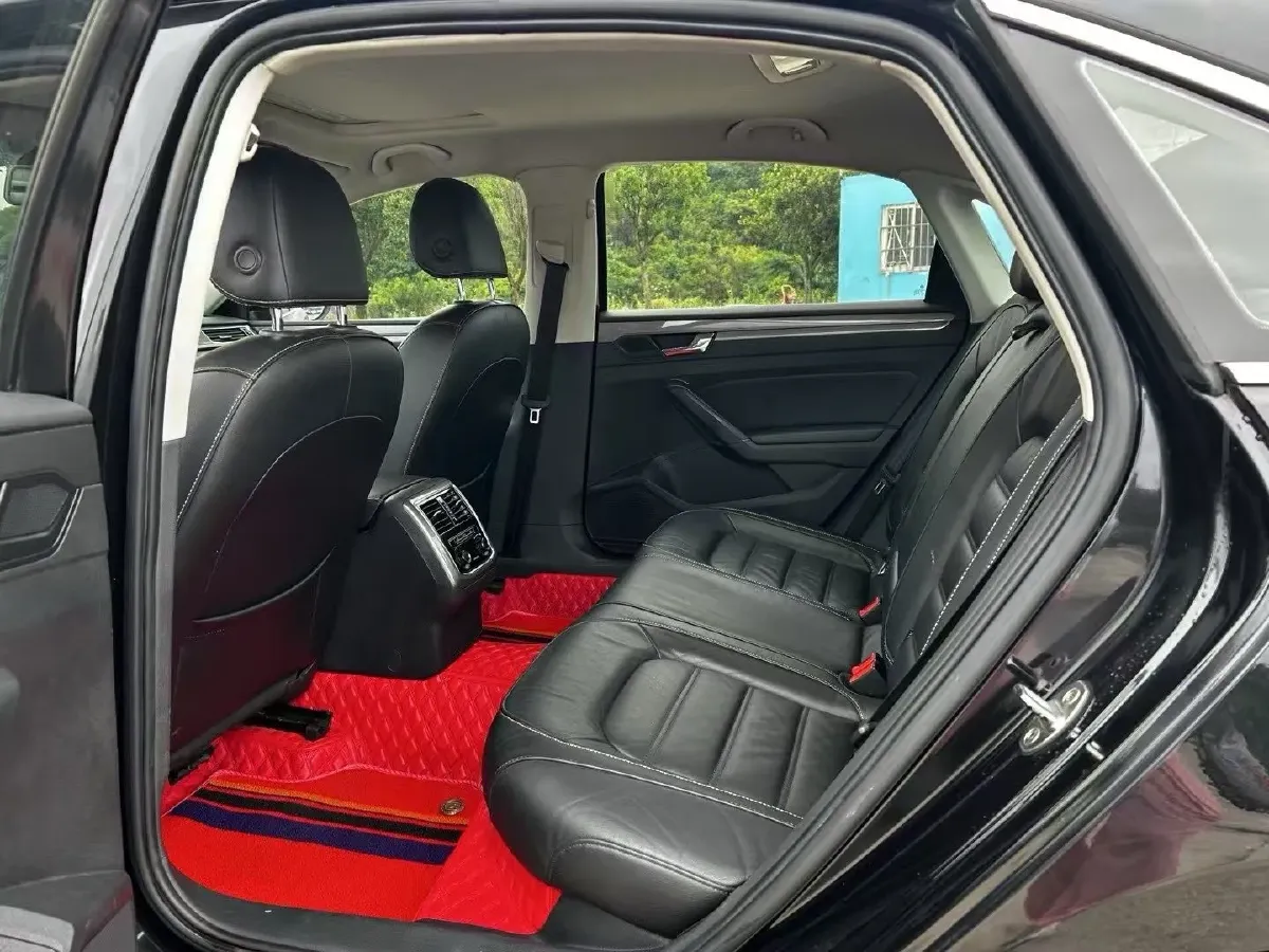 2017 Volkswagen Passat 1.8T 180HP L4 7DCT,autocango,china used car exporter,china ev exporter,chinese used car exporter,chinese used ev exporter