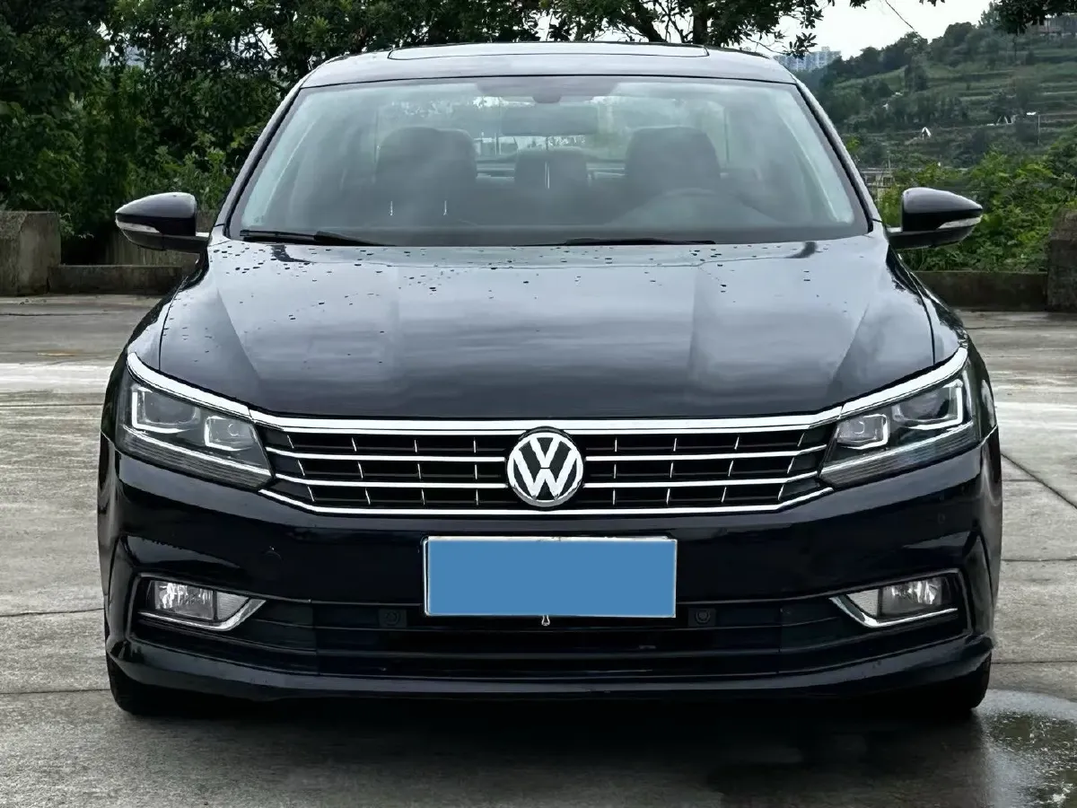 2017 Volkswagen Passat 1.8T 180HP L4 7DCT,autocango,china used car exporter,china ev exporter,chinese used car exporter,chinese used ev exporter