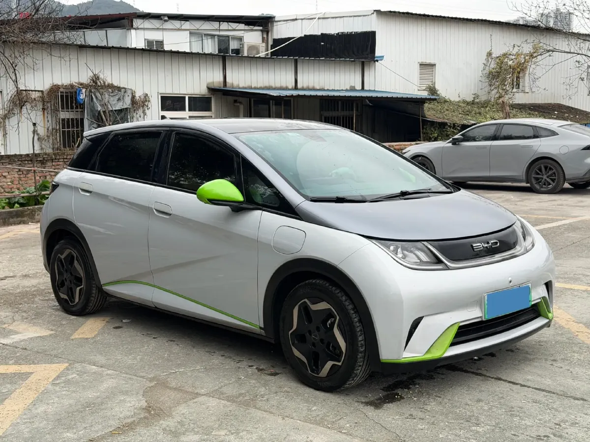 2021 Ford Escort 1.5L 122HP L3 6AT,autocango,china used car exporter,china ev exporter,chinese used car exporter,chinese used ev exporter
