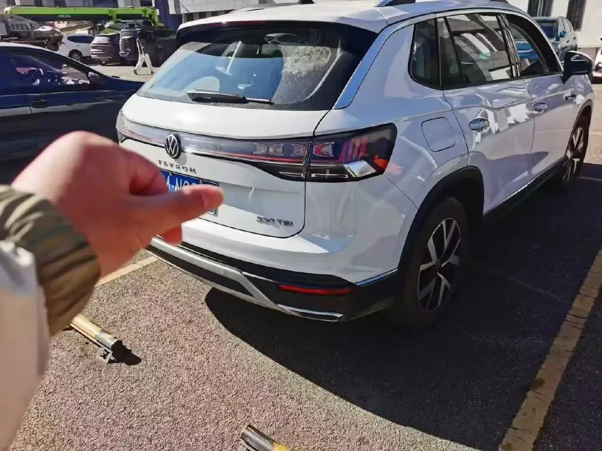 2023 Volkswagen Tayron 2.0T 186HP L4 7DCT,autocango,china used car exporter,china ev exporter,chinese used car exporter,chinese used ev exporter
