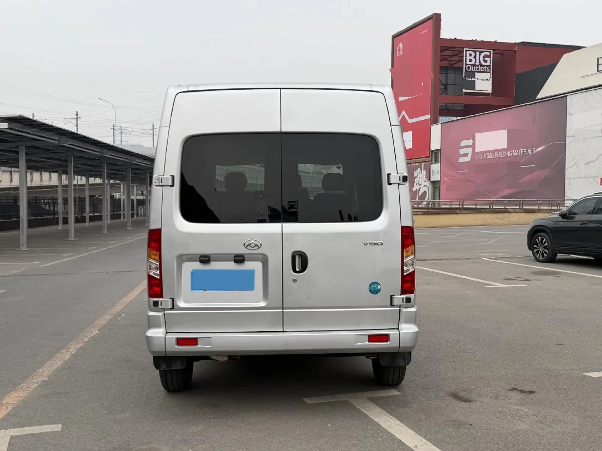 2021 MAXUS XinTu V80 2.0T 139HP L4 6MT,autocango,china used car exporter,china ev exporter,chinese used car exporter,chinese used ev exporter