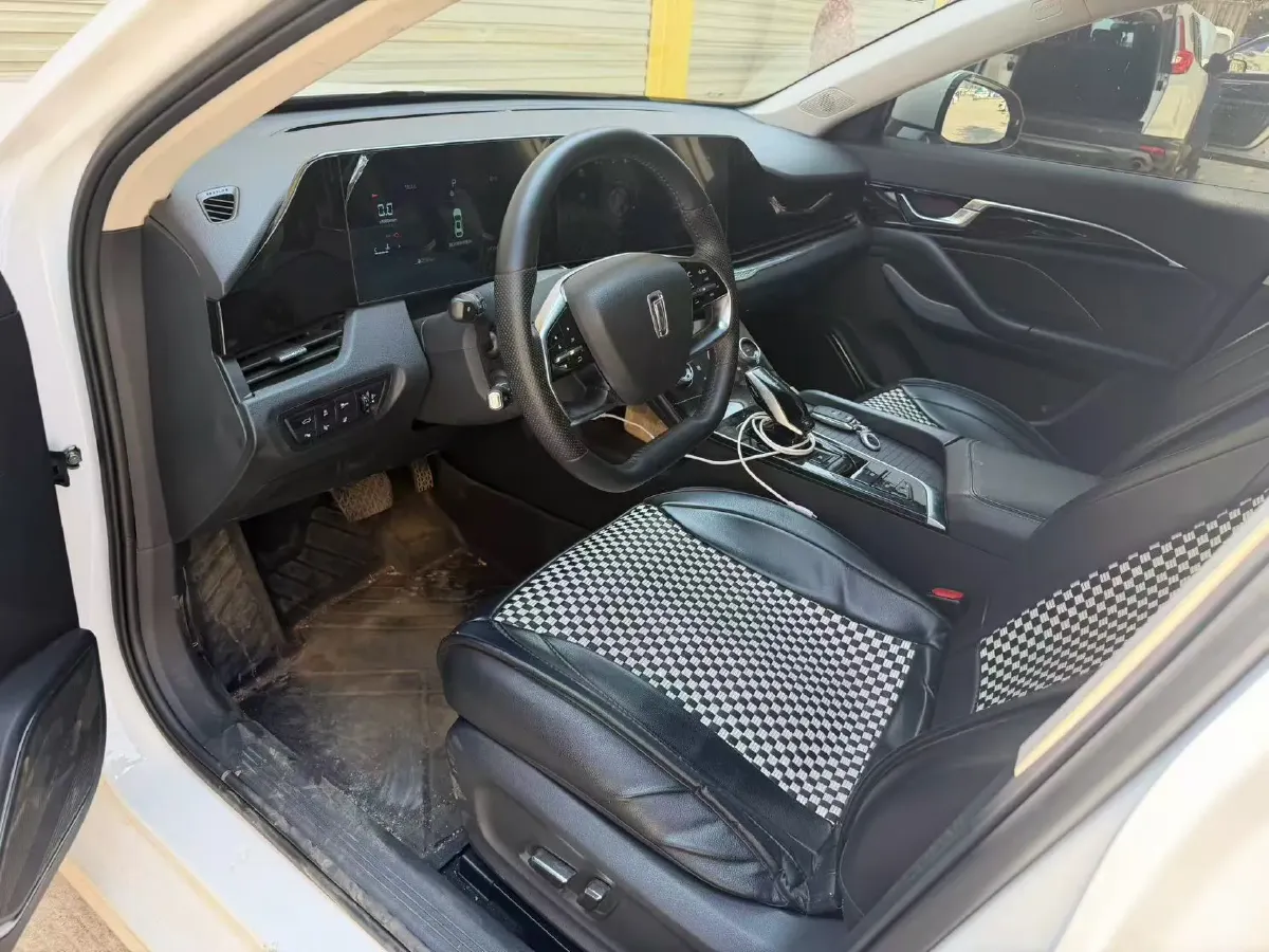 2021 Bestune B70 1.5T 169HP L4 7DCT,autocango,china used car exporter,china ev exporter,chinese used car exporter,chinese used ev exporter