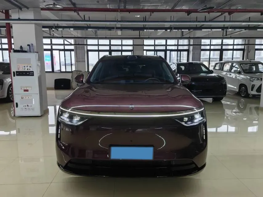 2025 AITO AITO M8 REEV 160HP REEV 53.4KWH,autocango,china used car exporter,china ev exporter,chinese used car exporter,chinese used ev exporter