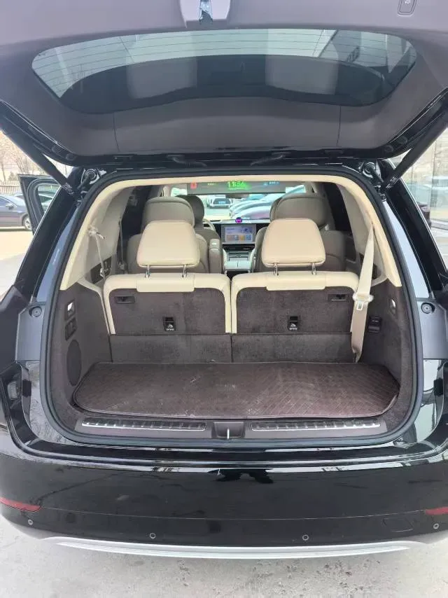 2025 AITO AITO M9 REEV 160HP REEV 52KWH,autocango,china used car exporter,china ev exporter,chinese used car exporter,chinese used ev exporter