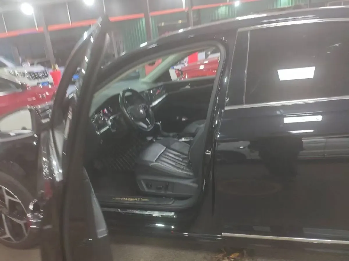 2023 Volkswagen Passat 2.0T 186HP L4 7DCT,autocango,china used car exporter,china ev exporter,chinese used car exporter,chinese used ev exporter