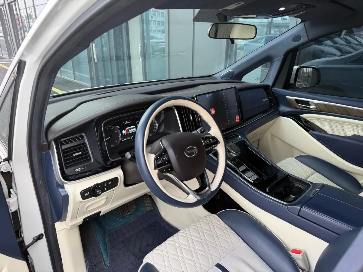 2021 GAC Trumpchi M8 2.0T 252HP L4 8AT,autocango,china used car exporter,china ev exporter,chinese used car exporter,chinese used ev exporter