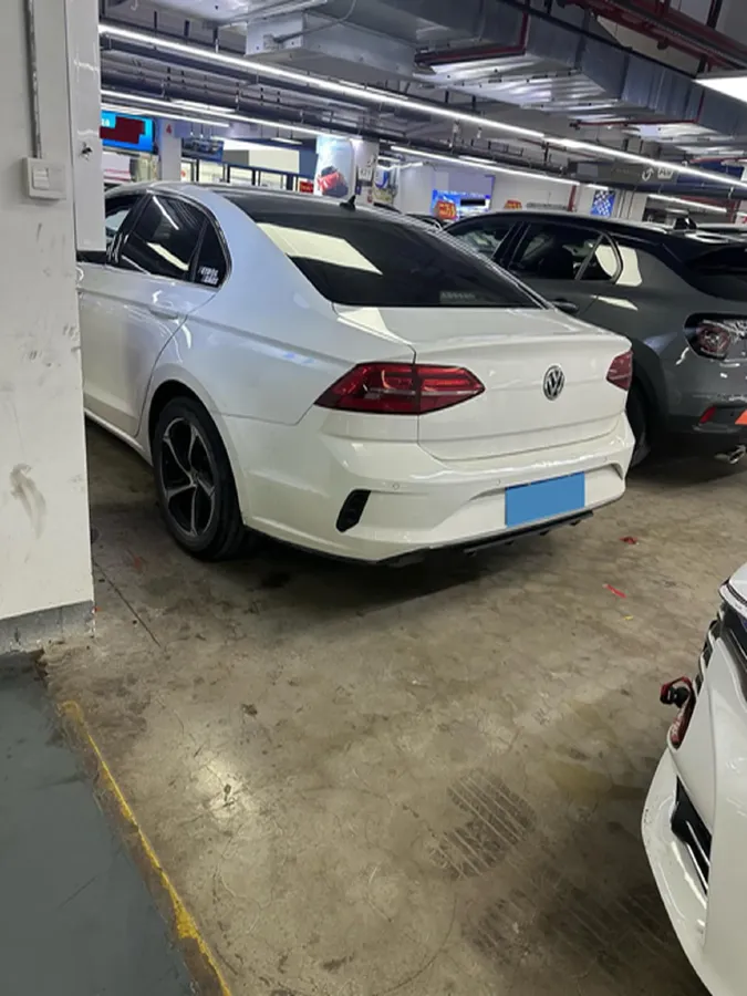 2019 Volkswagen Passat 1.4T 150HP L4 7DCT,autocango,china used car exporter,china ev exporter,chinese used car exporter,chinese used ev exporter