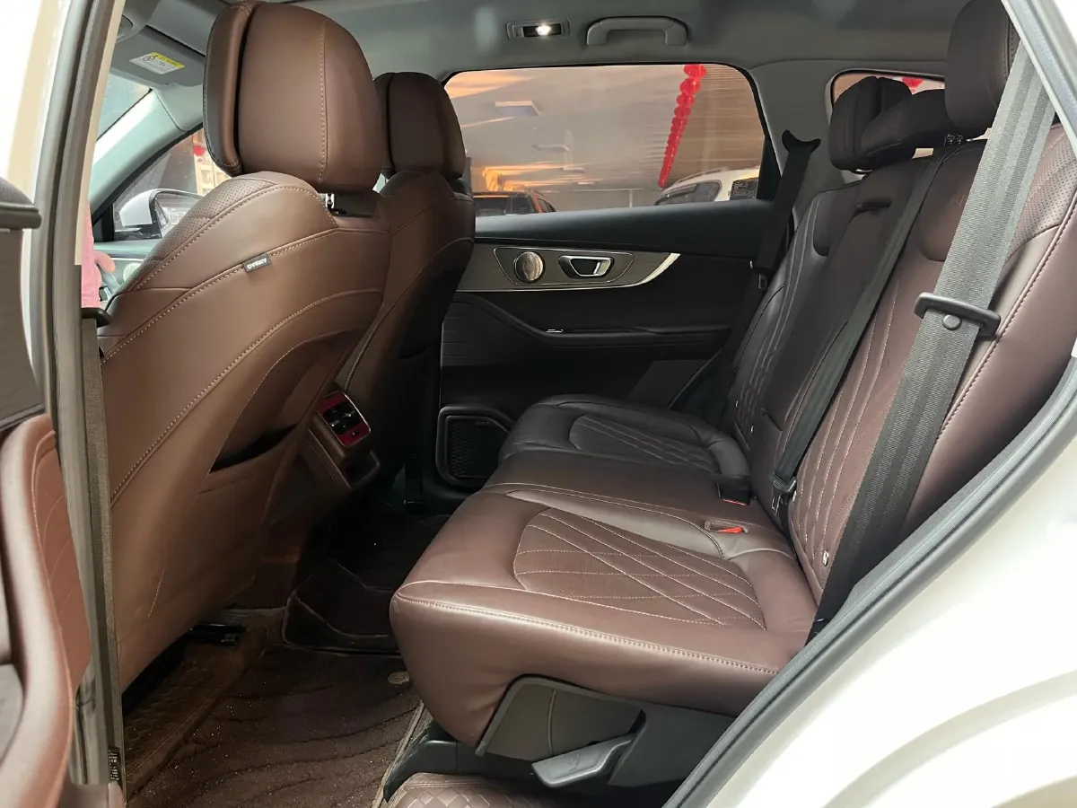 2022 Chery Tiggo 8 PRO 1.6T 197HP L4 7DCT,autocango,china used car exporter,china ev exporter,chinese used car exporter,chinese used ev exporter