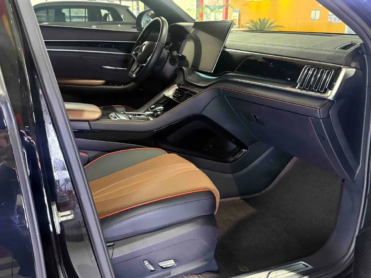 2022 Ford Mondeo 2.0T 238HP L4 8AT,autocango,china used car exporter,china ev exporter,chinese used car exporter,chinese used ev exporter