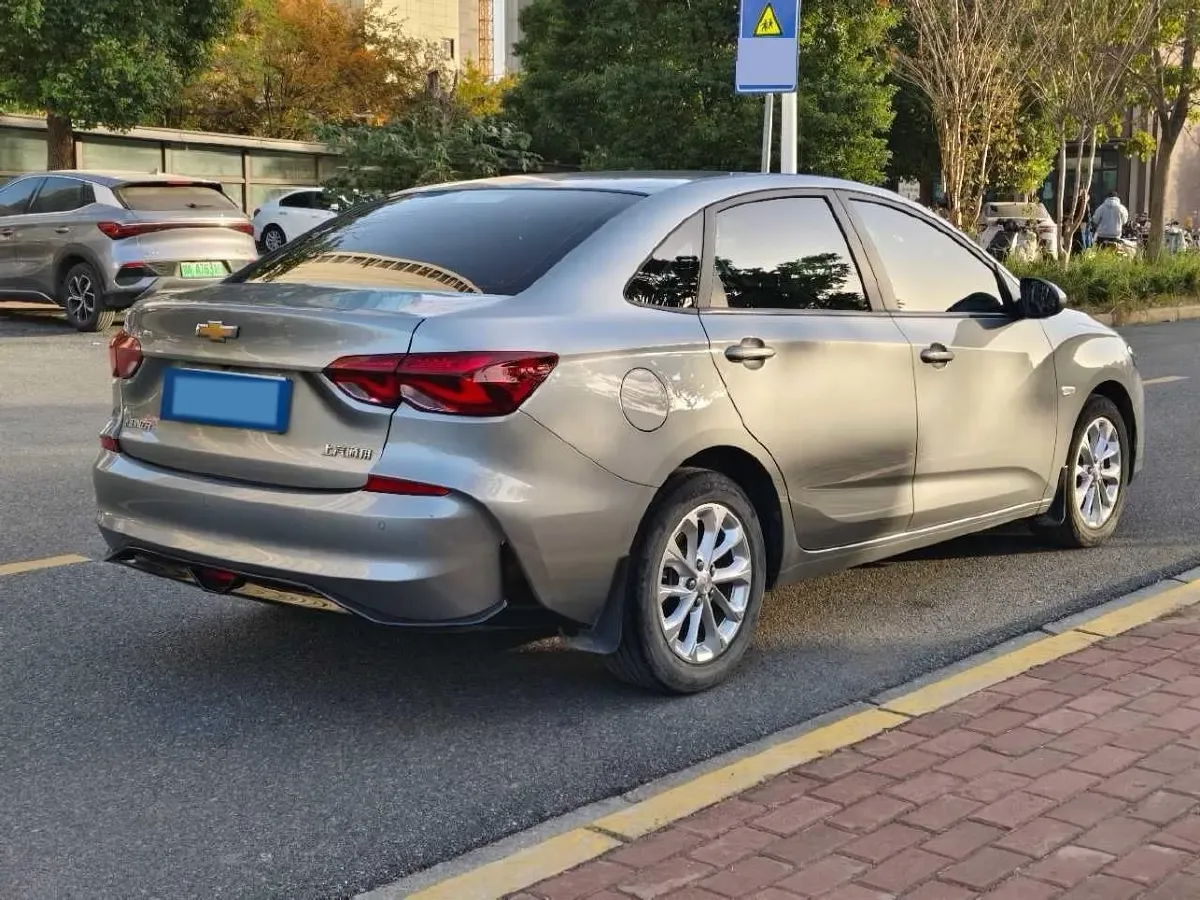 2023 Chevrolet Monza 1.5L 113HP L4 6DCT,autocango,china used car exporter,china ev exporter,chinese used car exporter,chinese used ev exporter