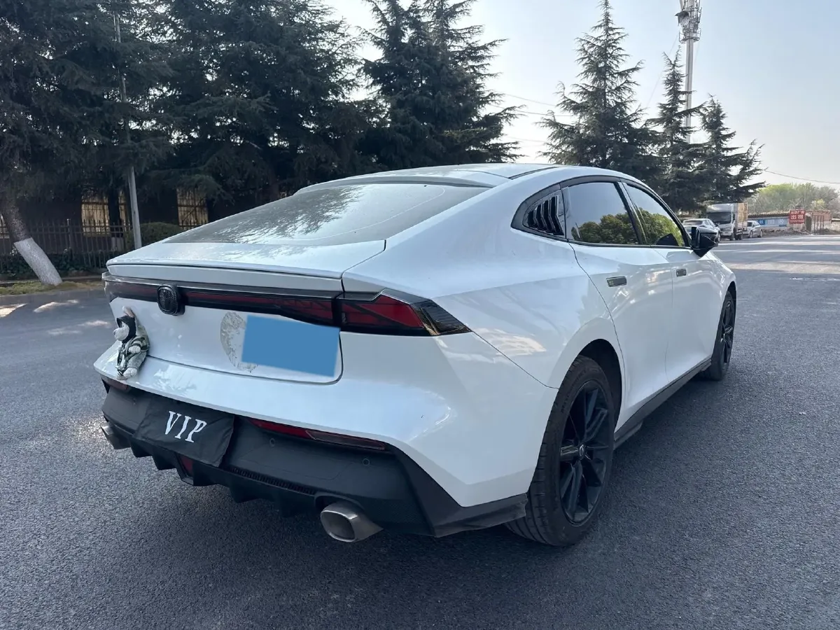 2023 ChangAn UNI-V 1.5T 188HP L4 7DCT,autocango,china used car exporter,china ev exporter,chinese used car exporter,chinese used ev exporter