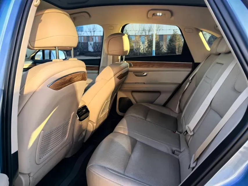 2022 Infiniti Q50L 2.0T 211HP L4 7AT,autocango,china used car exporter,china ev exporter,chinese used car exporter,chinese used ev exporter